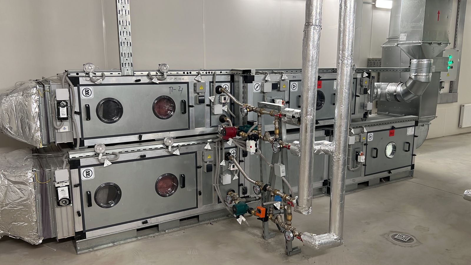 Инфекционный госпиталь Мать и дитя (Лапино). Санкт-Петербург, Петровская аллея, участок 10